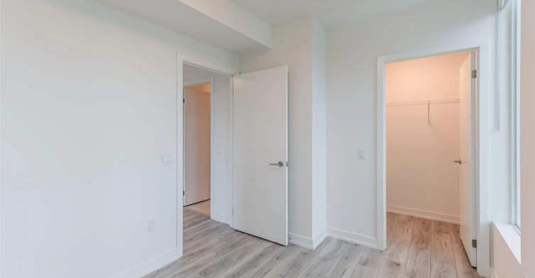 223 Redpath Avenue, Toronto, ON, M4P 0E8 - 23
