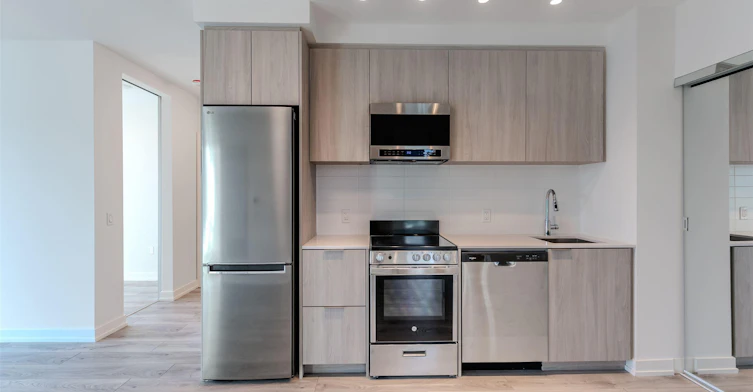 223 Redpath Avenue, Toronto, ON, M4P 0E8 - 8
