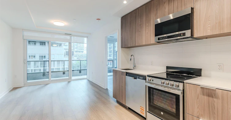223 Redpath Avenue, Toronto, ON, M4P 0E8 - 3