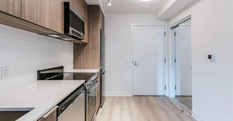 223 Redpath Avenue, Toronto, ON, M4P 0E8 - 8