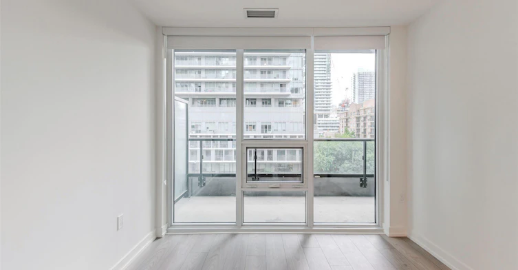 223 Redpath Avenue, Toronto, ON, M4P 0E8 - 20