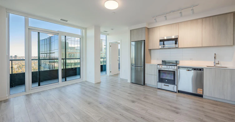 223 Redpath Avenue, Toronto, ON, M4P 0E8 - 10