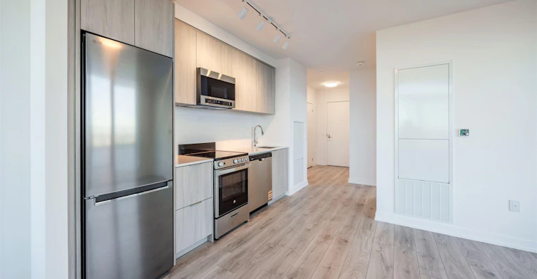 223 Redpath Avenue, Toronto, ON, M4P 0E8 - 6