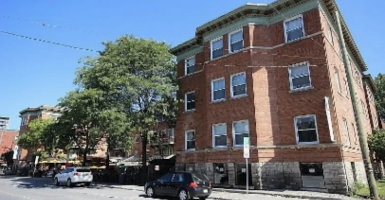 B-351 Elgin Street, Ottawa, ON, K2P 1M7