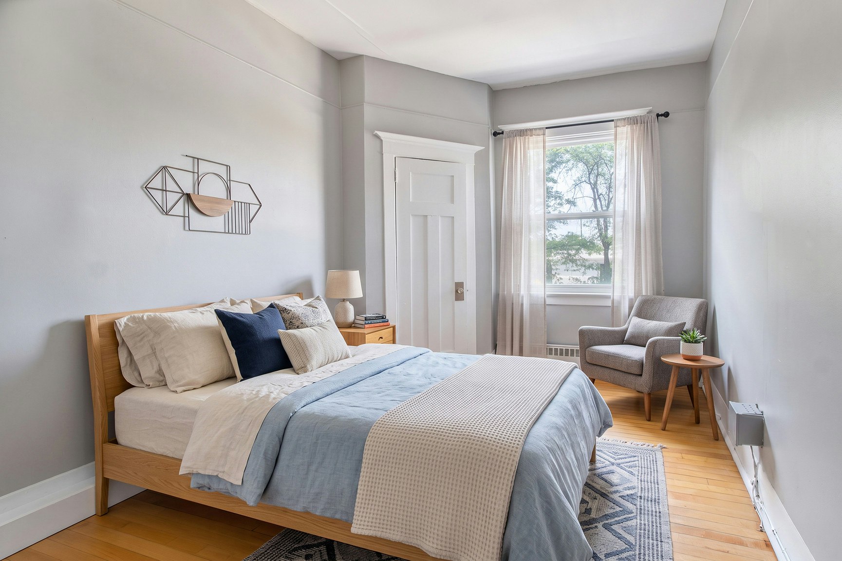 B-351 Elgin Street, Ottawa, ON, K2P 1M7