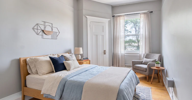 B-351 Elgin Street, Ottawa, ON, K2P 1M7