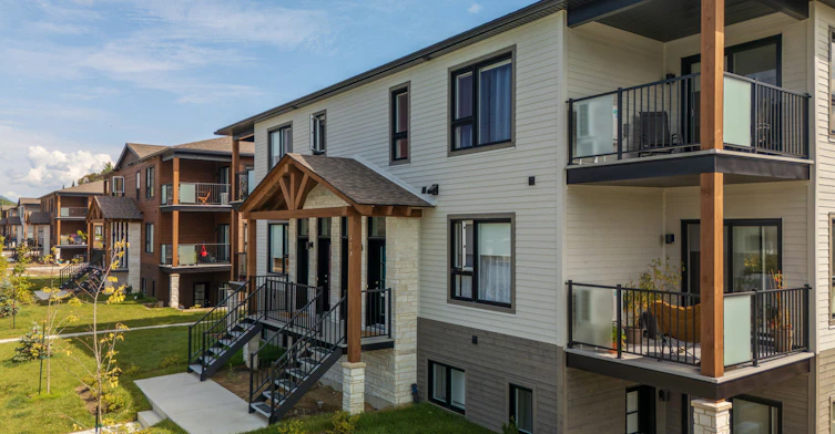 550-550 Du Ruisseau Rue, Mont-Tremblant, QC, J8E 2R1 - 8