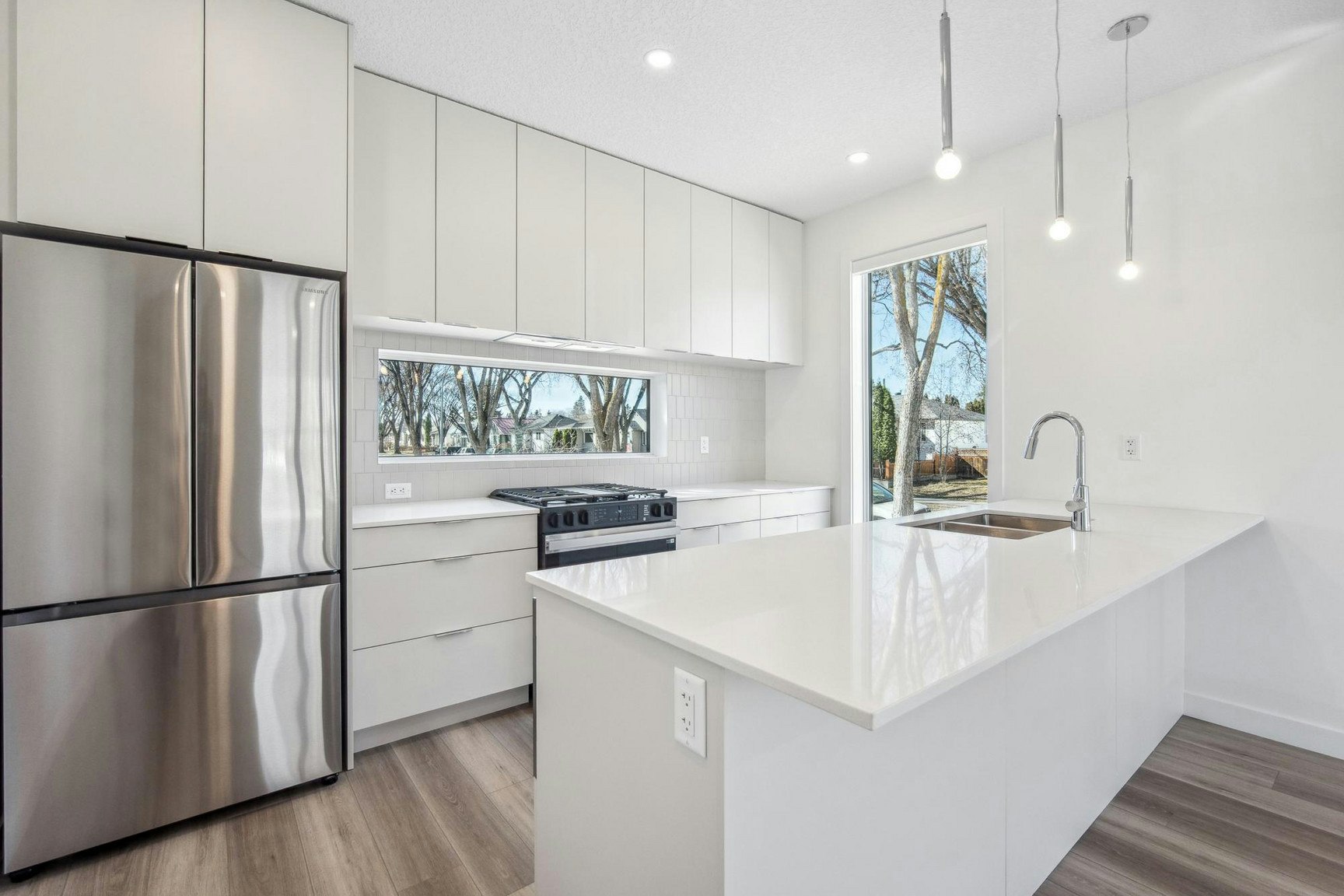 7132 93 Street Northwest, Edmonton, AB, T6E 3B9 - 3