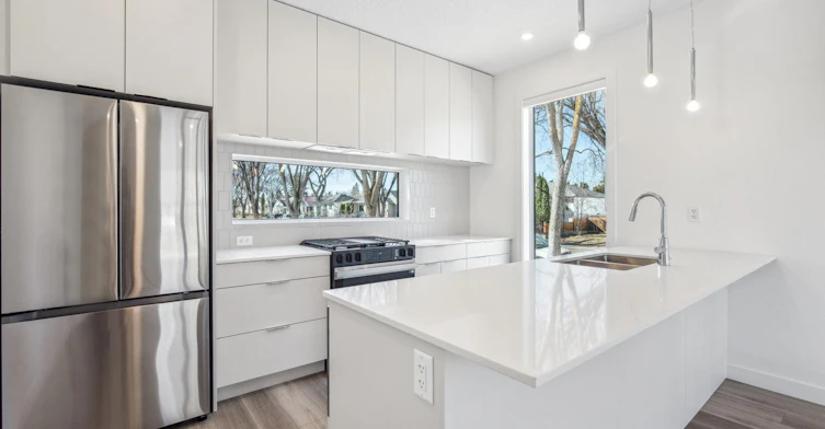 7132 93 Street Northwest, Edmonton, AB, T6E 3B9 - 3