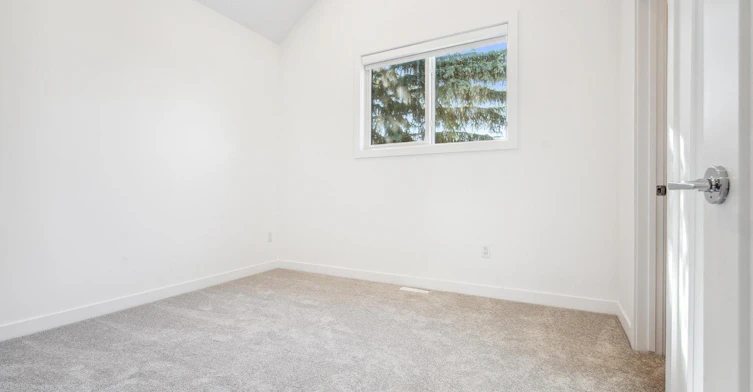 7132 93 Street Northwest, Edmonton, AB, T6E 3B9 - 13