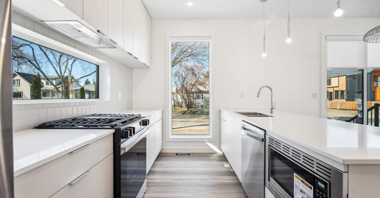 7132 93 Street Northwest, Edmonton, AB, T6E 3B9 - 5