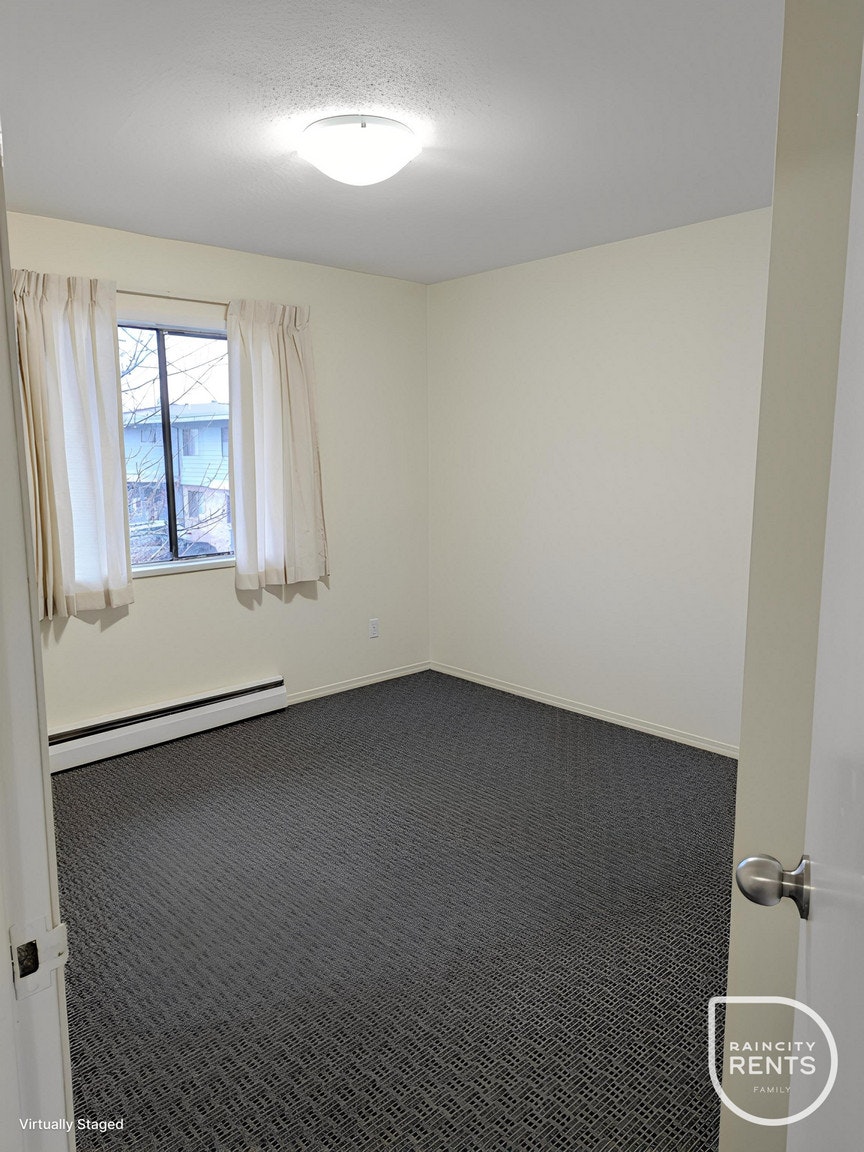 TH56-14476 108 Avenue, Surrey, BC, V3R 1V4 - 14