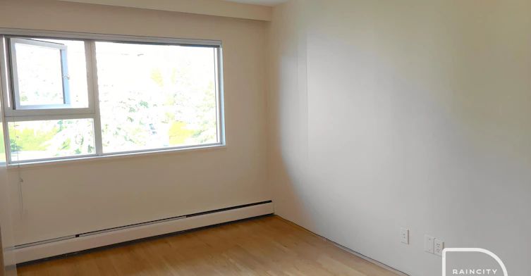 109-1550 Duchess Avenue, West Vancouver, BC, V7V 1P5 - 7