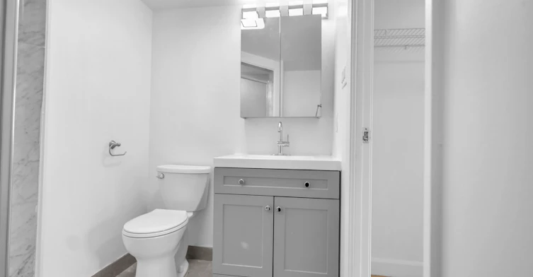 704-2555 Modugno Rue, Montréal, QC, H4R 2L5 - 4