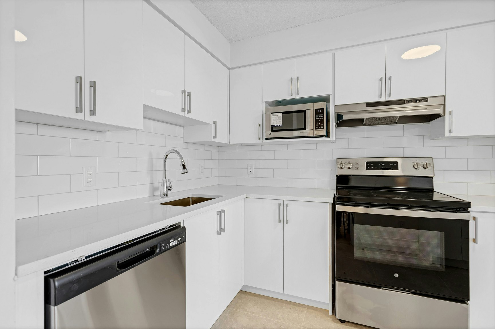 403-2555 Modugno Rue, Montréal, QC, H4R 2L5 - 3