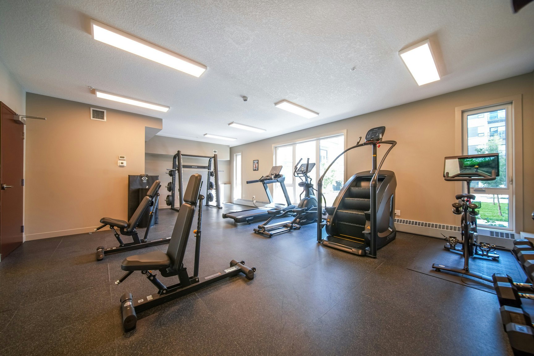 101-1400 27 Street Southwest, Calgary, AB, T3C 3Z2 - 128