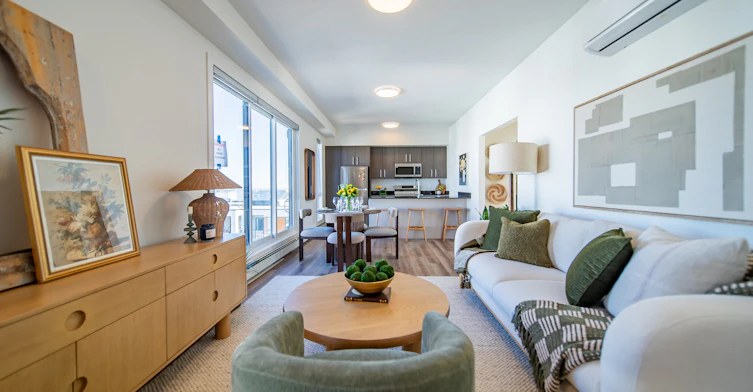 101-1400 27 Street Southwest, Calgary, AB, T3C 3Z2 - 3