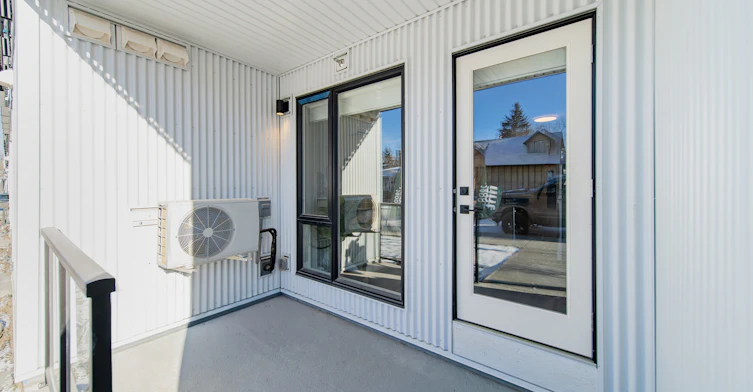 101-1400 27 Street Southwest, Calgary, AB, T3C 3Z2 - 89