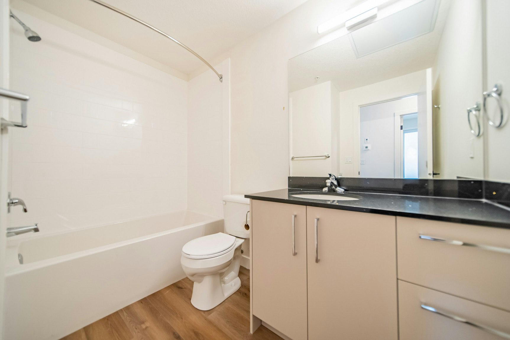 101-1400 27 Street Southwest, Calgary, AB, T3C 3Z2 - 58