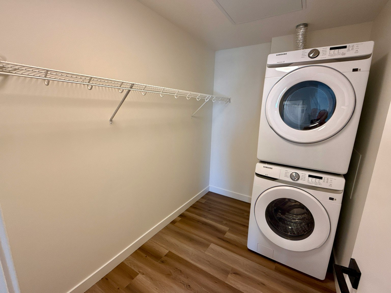101-1400 27 Street Southwest, Calgary, AB, T3C 3Z2 - 107
