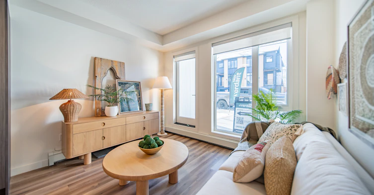 101-1400 27 Street Southwest, Calgary, AB, T3C 3Z2 - 83