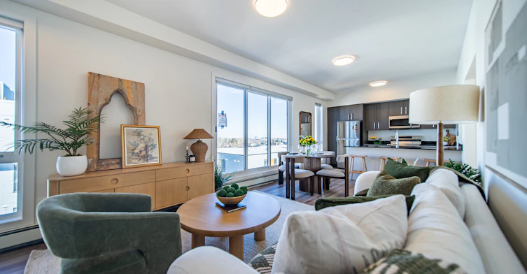 101-1400 27 Street Southwest, Calgary, AB, T3C 3Z2 - 5