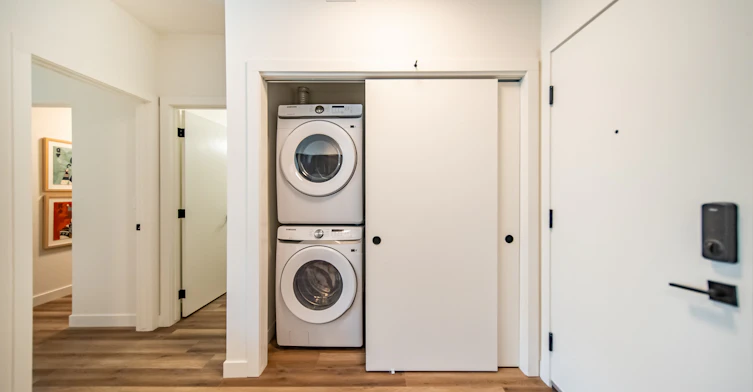 101-1400 27 Street Southwest, Calgary, AB, T3C 3Z2 - 88