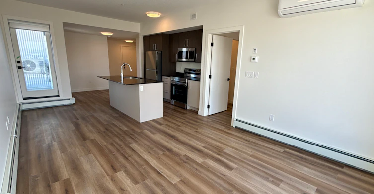 101-1400 27 Street Southwest, Calgary, AB, T3C 3Z2 - 106