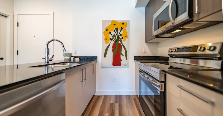 101-1400 27 Street Southwest, Calgary, AB, T3C 3Z2 - 86