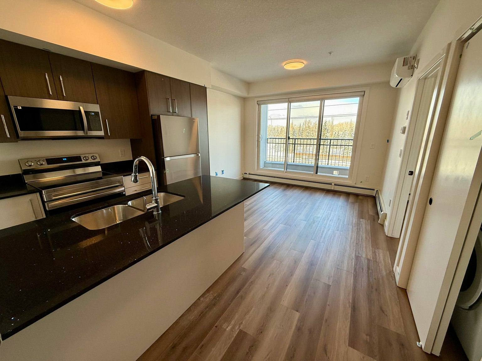 215-1400 27 Street Southwest, Calgary, AB, T3C 3Z2 - 103
