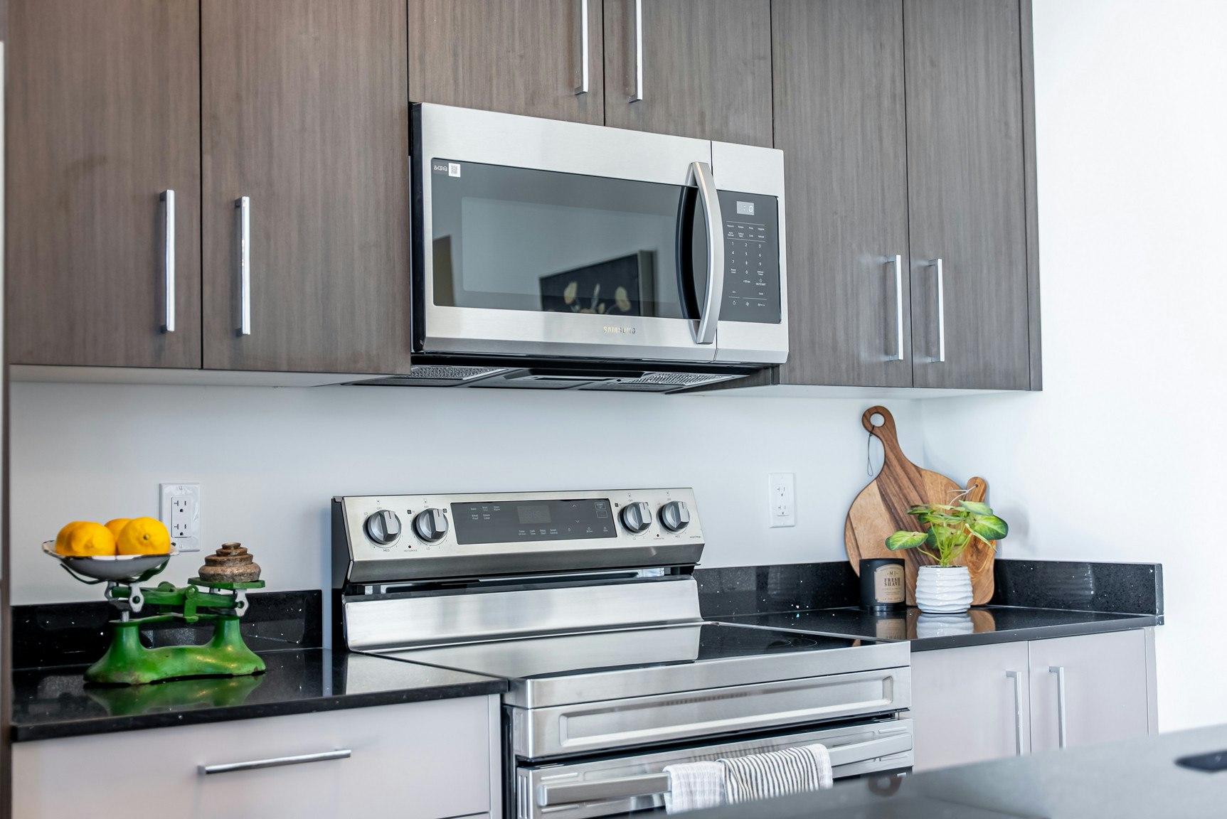 215-1400 27 Street Southwest, Calgary, AB, T3C 3Z2 - 13