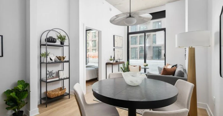 605 Fullum Rue, Montréal, QC, H2K 0G4 - 2