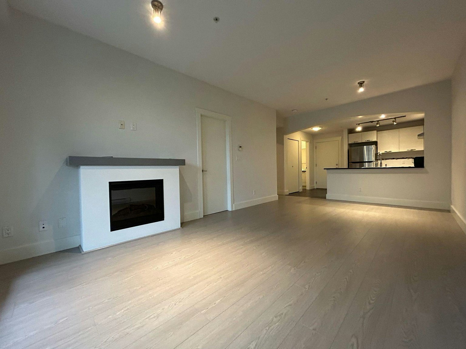 317-7488 Byrnepark Walk, Burnaby, BC, V3N 5C6 - 5