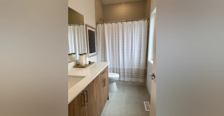 205 9a Street Northeast, Calgary, AB, T2E 4K8 - 7