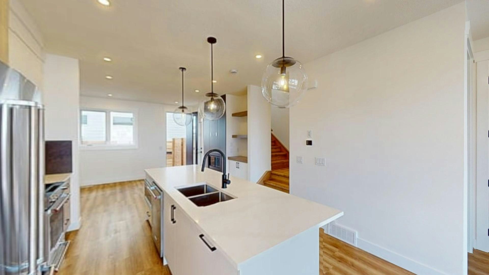 3555 21 Avenue Southwest, Calgary, AB, T3E 2X8 - 8