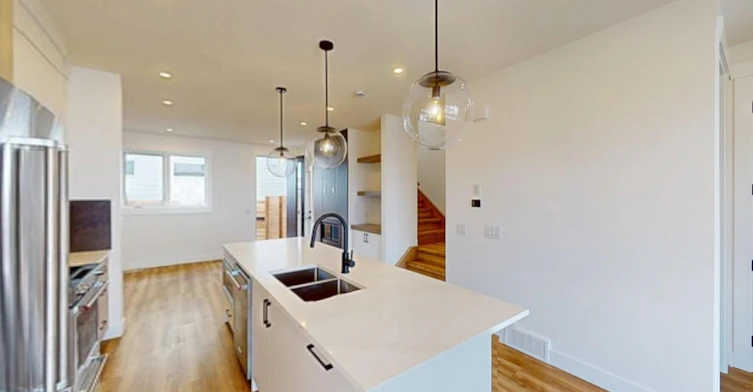 3555 21 Avenue Southwest, Calgary, AB, T3E 2X8 - 8