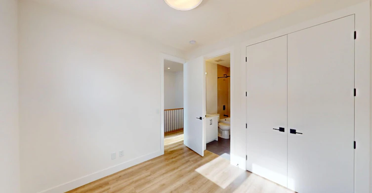 3555 21 Avenue Southwest, Calgary, AB, T3E 2X8 - 10