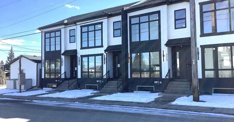 3555 21 Avenue Southwest, Calgary, AB, T3E 2X8 - 21