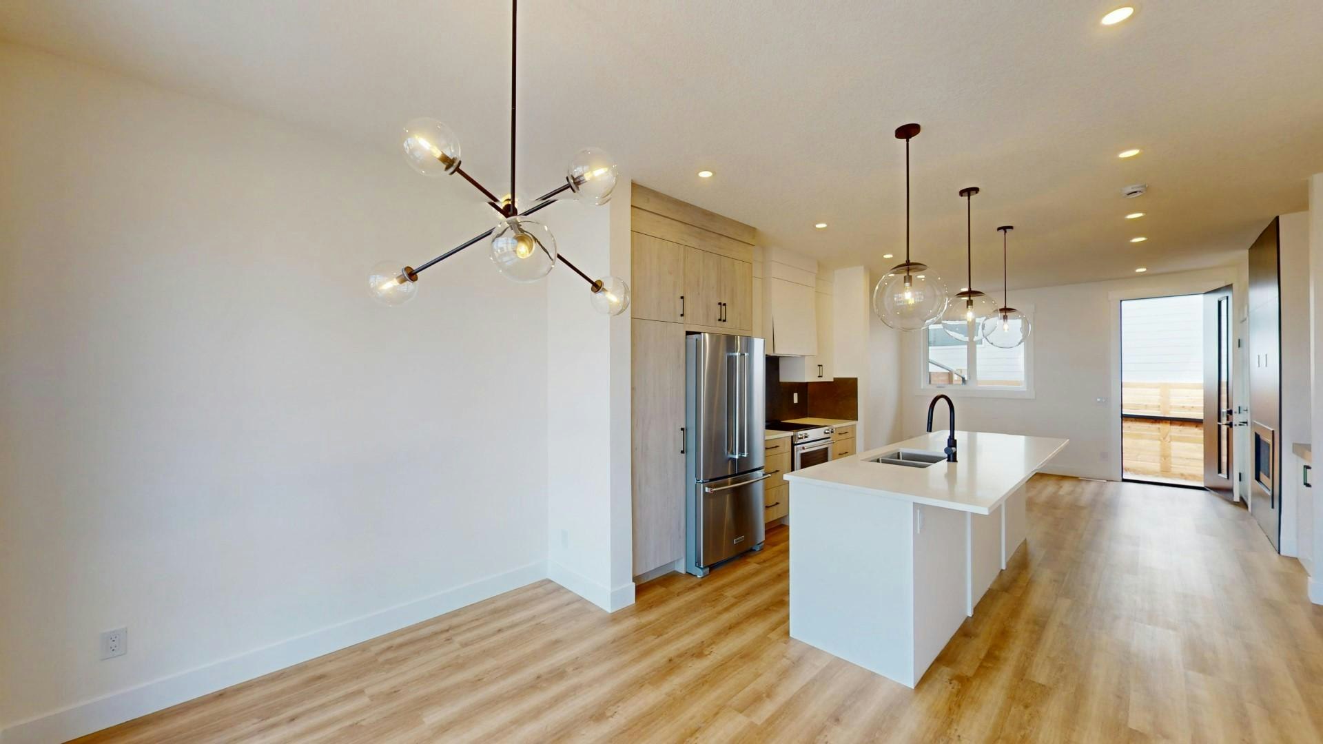 3555 21 Avenue Southwest, Calgary, AB, T3E 2X8 - 5