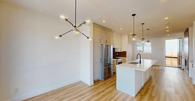 3555 21 Avenue Southwest, Calgary, AB, T3E 2X8 - 5
