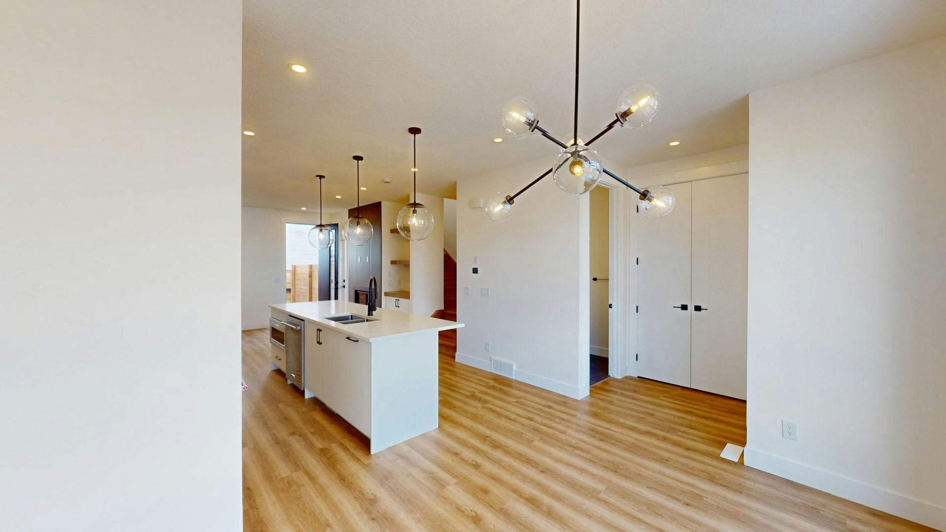 3555 21 Avenue Southwest, Calgary, AB, T3E 2X8 - 7