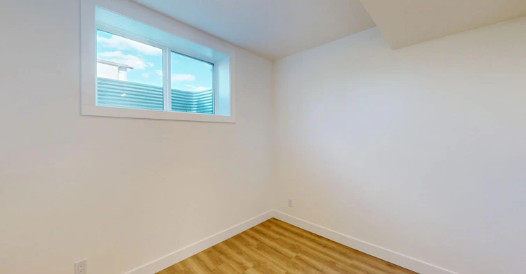 21 Avenue Southwest, Calgary, AB, T3E 2X8