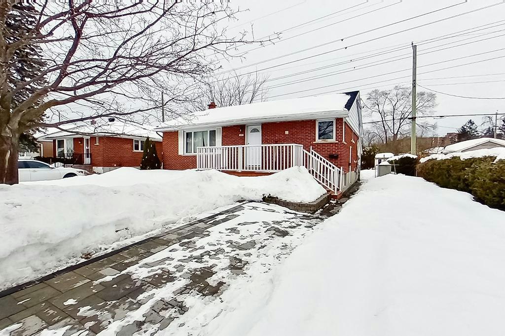 B-1301 Woodside Drive, Ottawa, ON, K2C 2H1