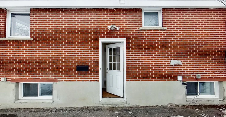 B-1301 Woodside Drive, Ottawa, ON, K2C 2H1 - 4