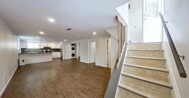 B-1301 Woodside Drive, Ottawa, ON, K2C 2H1 - 3