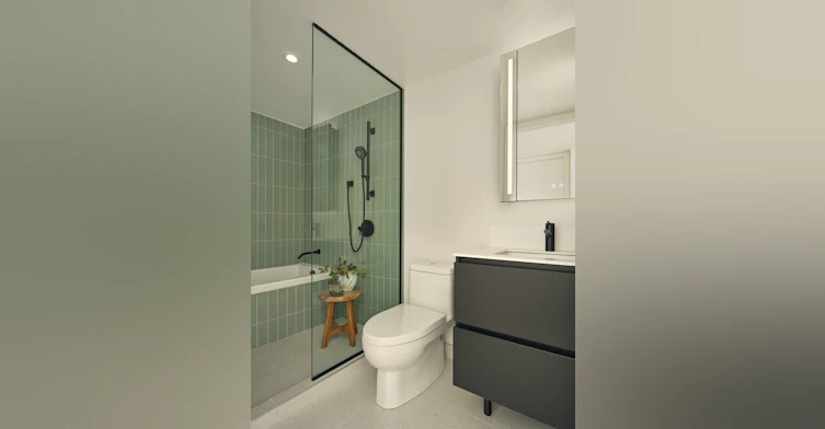 09-225 Adelaide Street West, Toronto, ON, M5H 0A7 - 6