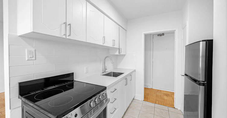 10 Hill Heights Road, Toronto, ON, M8Y 1Z1 - 17