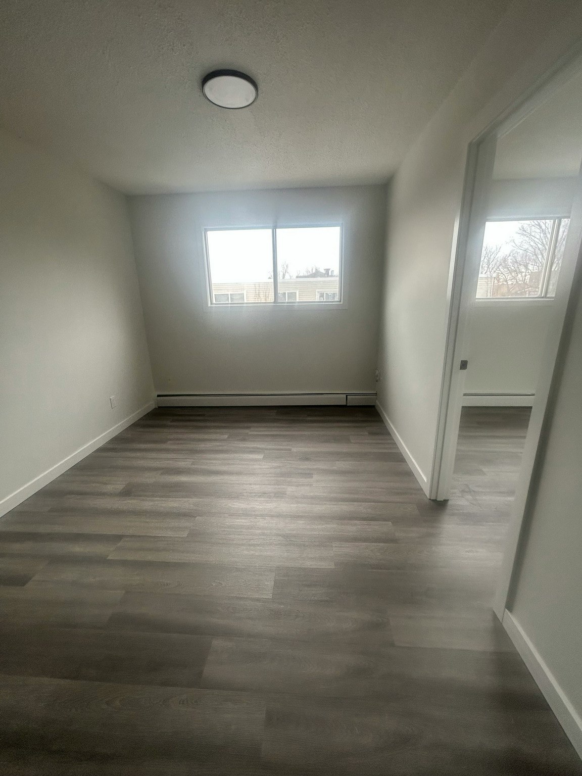 11919 101 Street Northwest, Edmonton, AB, T5G 2B8 - 6