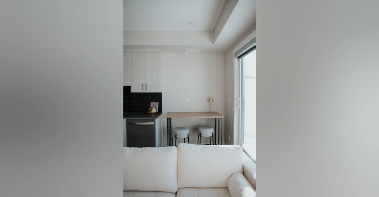 206-8450 106a Avenue Northwest, Edmonton, AB, T5H 1M7 - 10