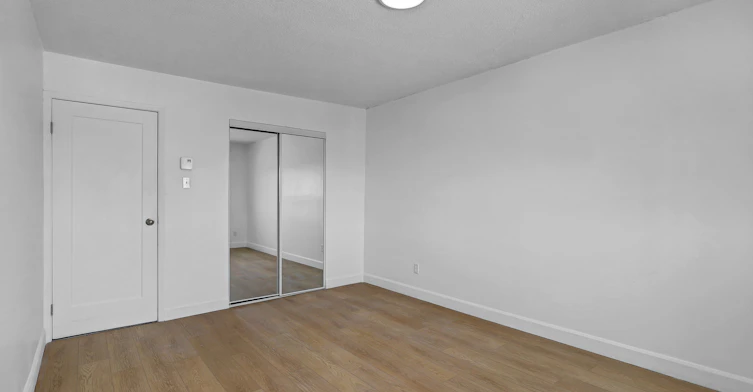 19-7085 Viau Boulevard, Montréal, QC, H1S 2N8 - 6
